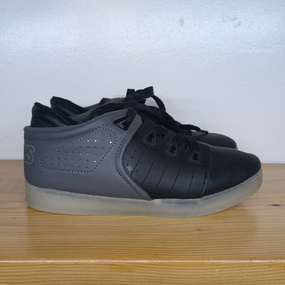 Osiris D3V Men's Leather Light Up Skate Shoes Size 6 Black Grey